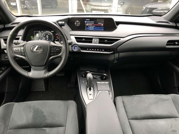 Lexus UX 300e 150 kW image number 16