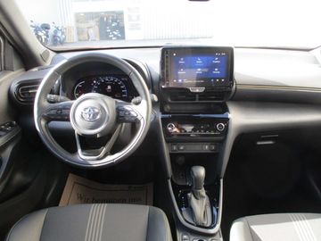 Car image 12