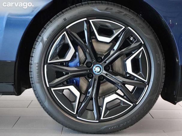 BMW iX xDrive40 240 kW image number 5