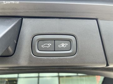 Car image 38