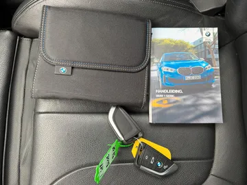 Car image 33