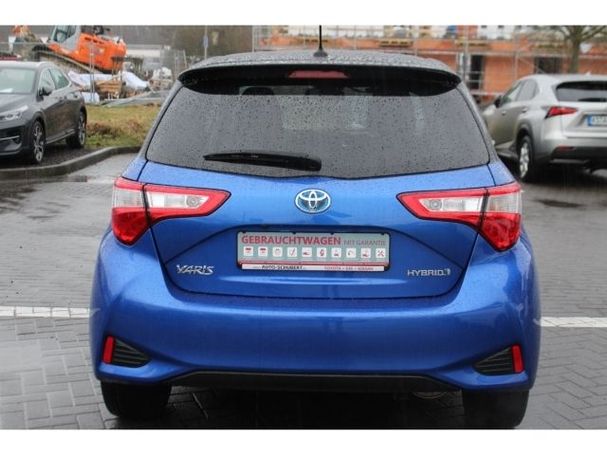 Toyota Yaris 1.5 Hybrid Selection 74 kW image number 2