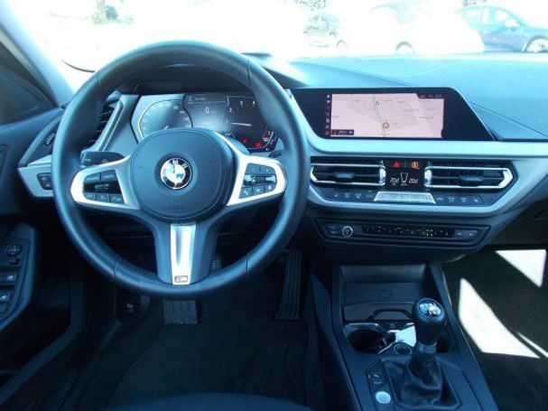 BMW 118i 103 kW image number 13