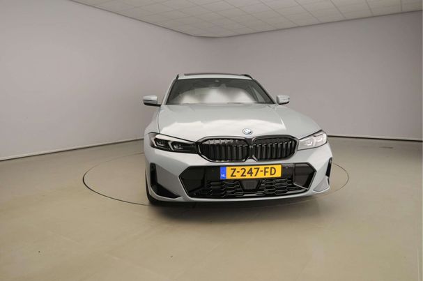 BMW 320 e Touring 150 kW image number 2