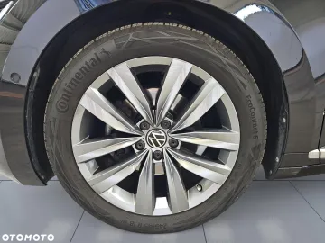 Car image 35