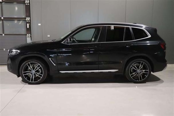 BMW X3 sDrive 135 kW image number 3