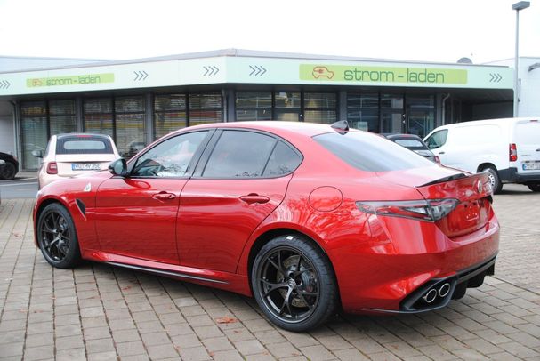 Alfa Romeo Giulia 382 kW image number 4