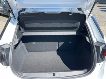 Car image 31