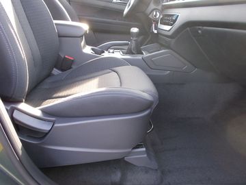 Car image 30