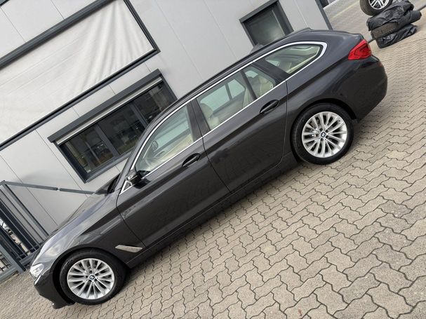 BMW 520d Touring Luxury Line 140 kW image number 6