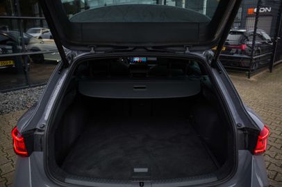 Car image 33