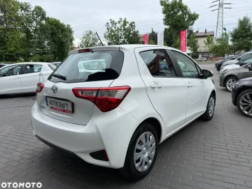 Car image 28