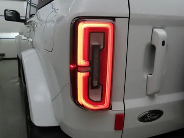 Car image 40