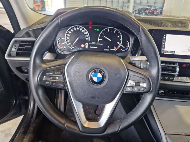 BMW 318d Touring Advantage 110 kW image number 6