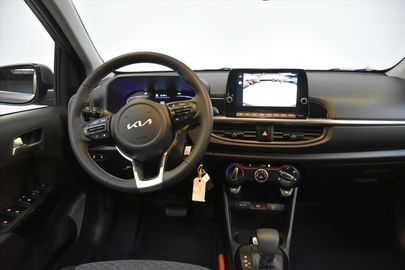 Car image 21