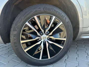 Car image 39