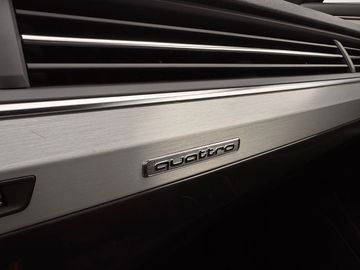 Car image 39