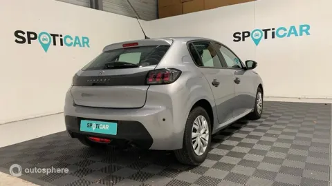 Car image 5
