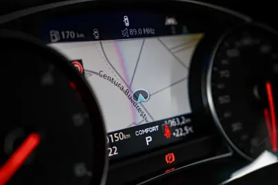 Car image 31