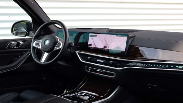 BMW X5 50e xDrive 360 kW image number 31