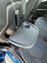 Car image 37