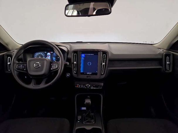 Volvo XC40 D3 Momentum 110 kW image number 6