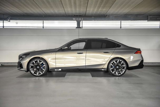 BMW 520i 140 kW image number 4