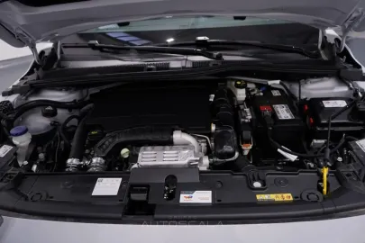 Car image 31