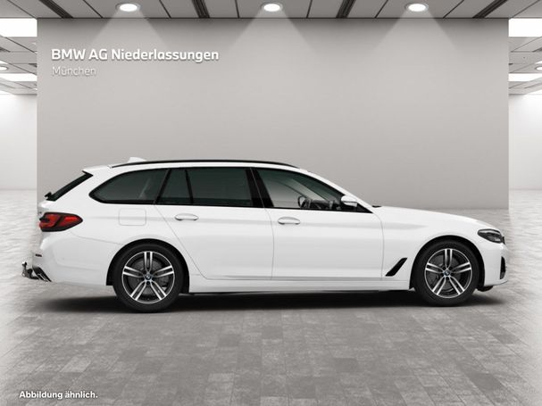 BMW 520d Touring xDrive 140 kW image number 11