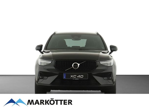 Volvo XC40 B4 Plus Dark 145 kW image number 2