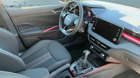 Car image 5