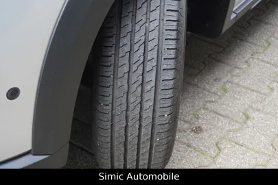 Car image 36