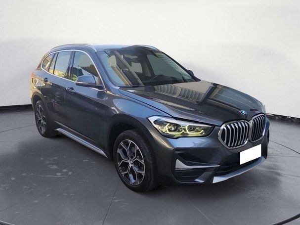 BMW X1 sDrive18d xLine 110 kW image number 2