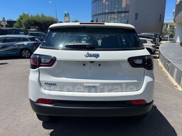 Jeep Compass 1.3 T4 PHEV Overland 4xe 177 kW image number 3