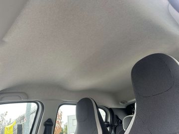 Car image 31