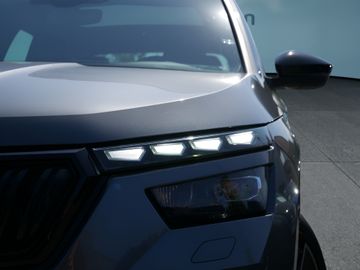 Car image 24