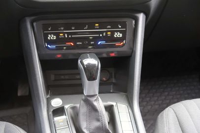 Car image 36