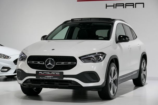 Mercedes-Benz GLA 200 120 kW image number 1