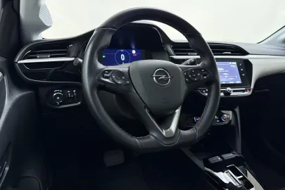 Car image 30