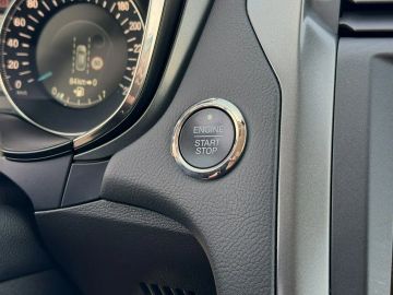 Car image 37