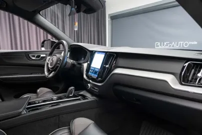 Car image 40