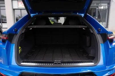Car image 38