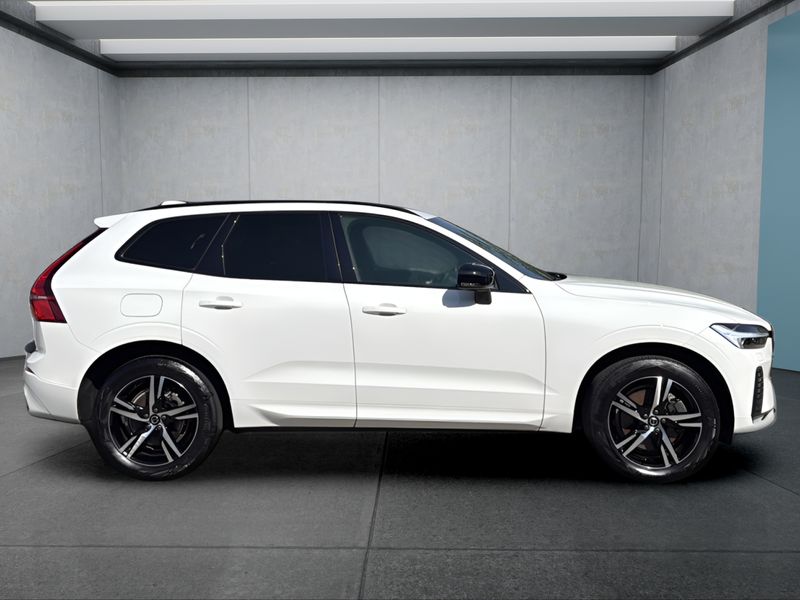 Volvo XC60 R-Design 2WD