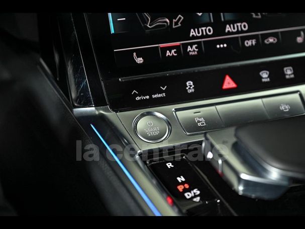 Audi e-tron 55 quattro 300 kW image number 27