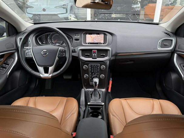 Volvo V40 T2 90 kW image number 15