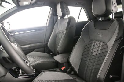 Car image 37