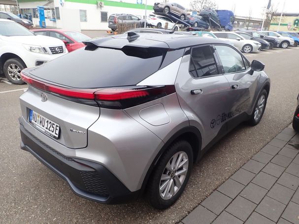 Toyota C-HR Hybrid 145 kW image number 3