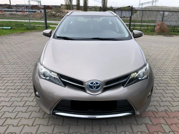 Toyota Auris 100 kW image number 6