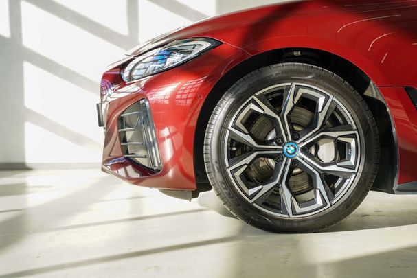 BMW i4 eDrive40 M Sport 250 kW image number 6