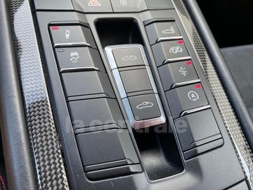 Car image 37